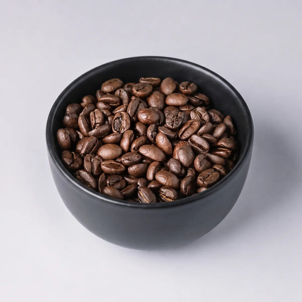 Espresso Bellini Gourmet Robusta Kaffeebohnen in schwarzer Schale – Heissenberger Tee & Kaffee